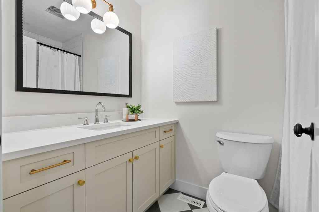 MLS® A2263663 - 824 Sierra Morena Place SW in Signal Hill Calgary, Residential