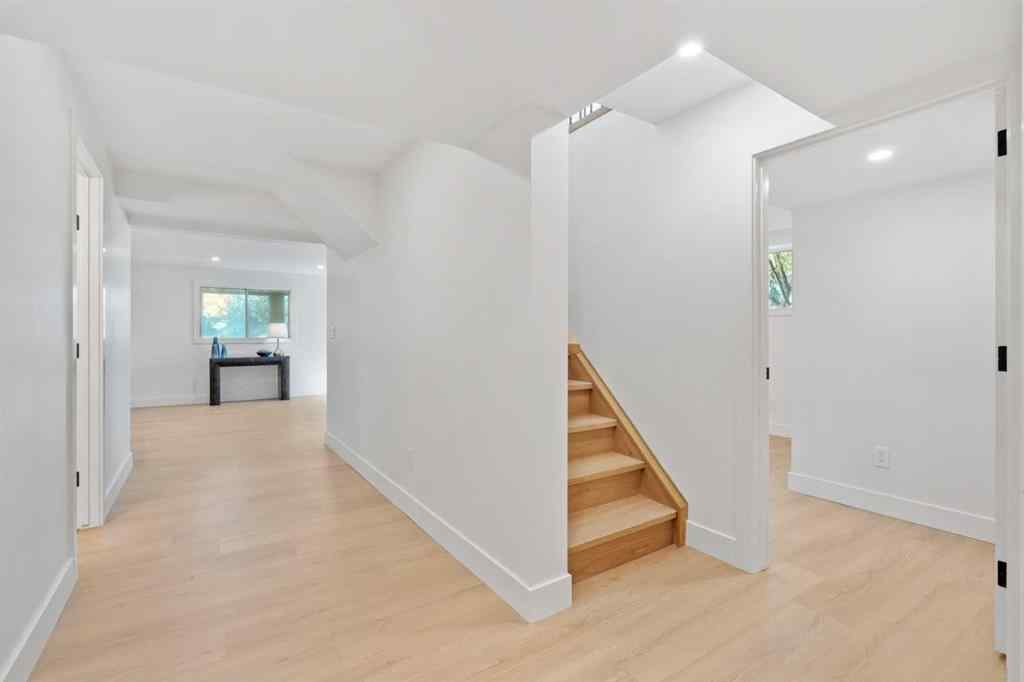 MLS® A2263663 - 824 Sierra Morena Place SW in Signal Hill Calgary, Residential