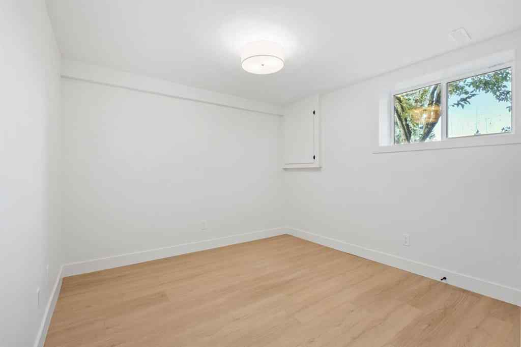 MLS® A2263663 - 824 Sierra Morena Place SW in Signal Hill Calgary, Residential