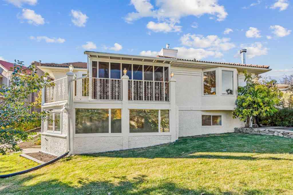 MLS® A2263663 - 824 Sierra Morena Place SW in Signal Hill Calgary, Residential