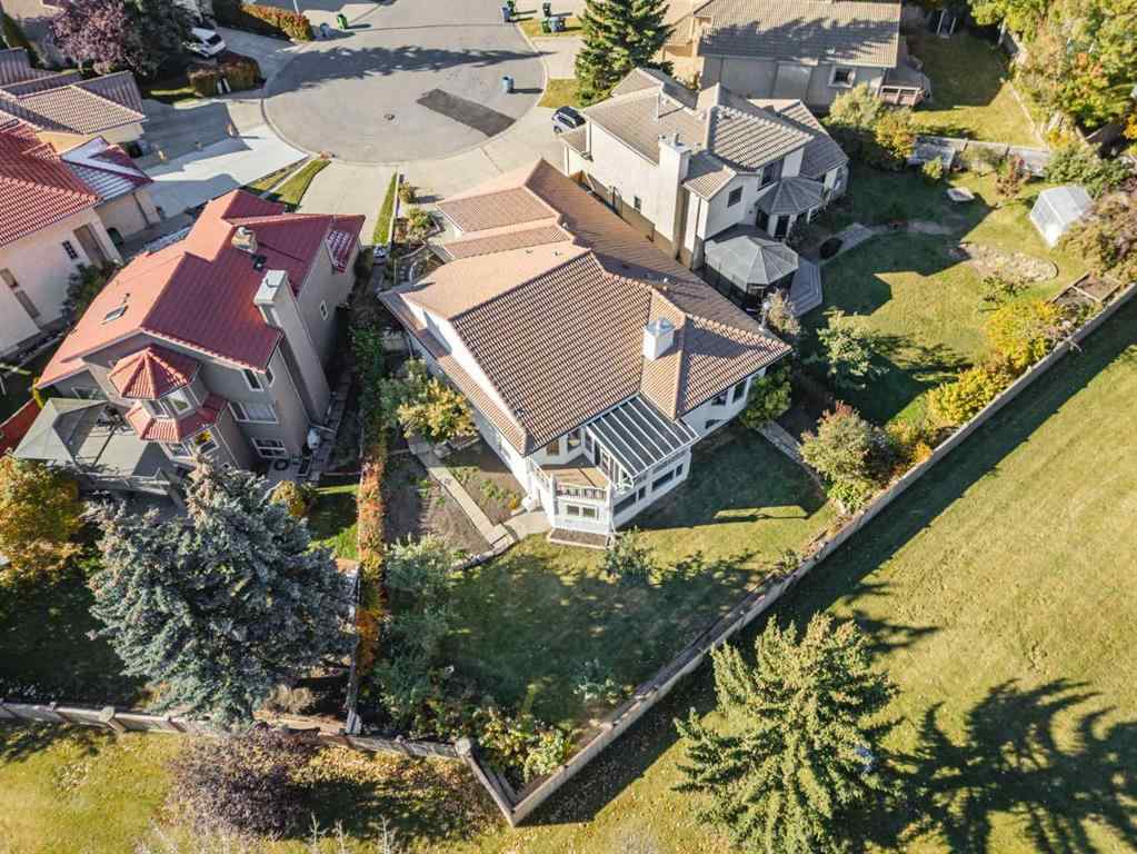 MLS® A2263663 - 824 Sierra Morena Place SW in Signal Hill Calgary, Residential