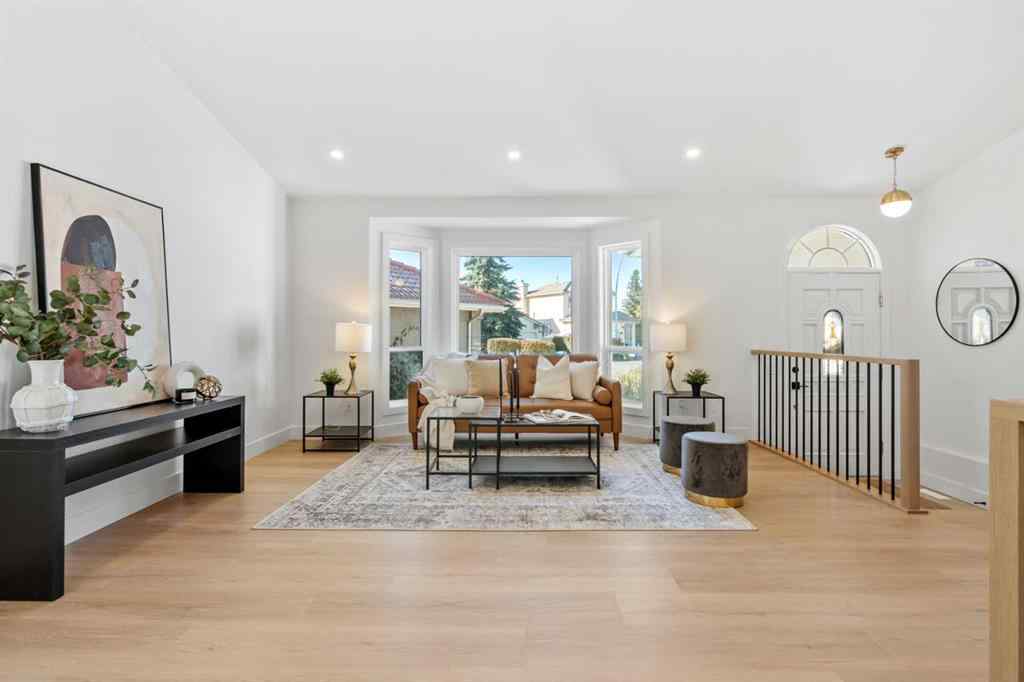 MLS® A2263663 - 824 Sierra Morena Place SW in Signal Hill Calgary, Residential