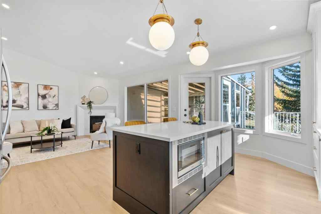 MLS® A2263663 - 824 Sierra Morena Place SW in Signal Hill Calgary, Residential