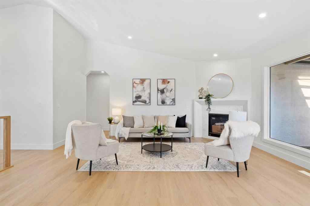 MLS® A2263663 - 824 Sierra Morena Place SW in Signal Hill Calgary, Residential