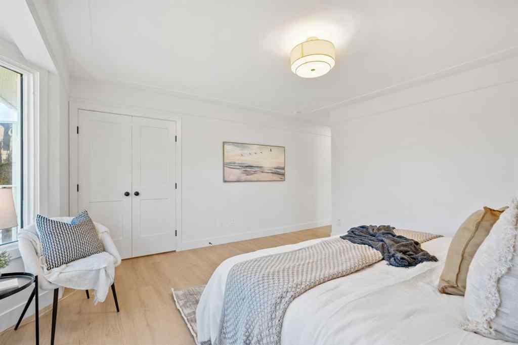 MLS® A2263663 - 824 Sierra Morena Place SW in Signal Hill Calgary, Residential