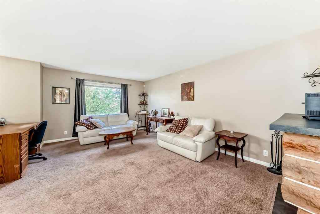 MLS® A2263665 - Unit #B 1 Eline Street  in Eastview Red Deer, Residential