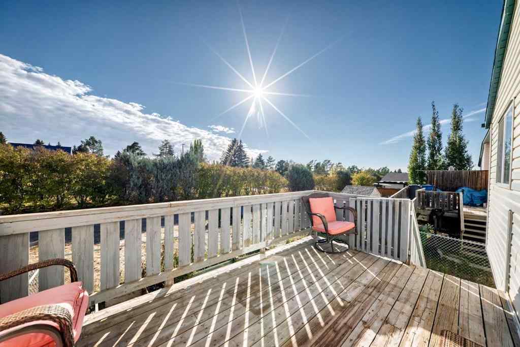 MLS® A2263665 - Unit #B 1 Eline Street  in Eastview Red Deer, Residential