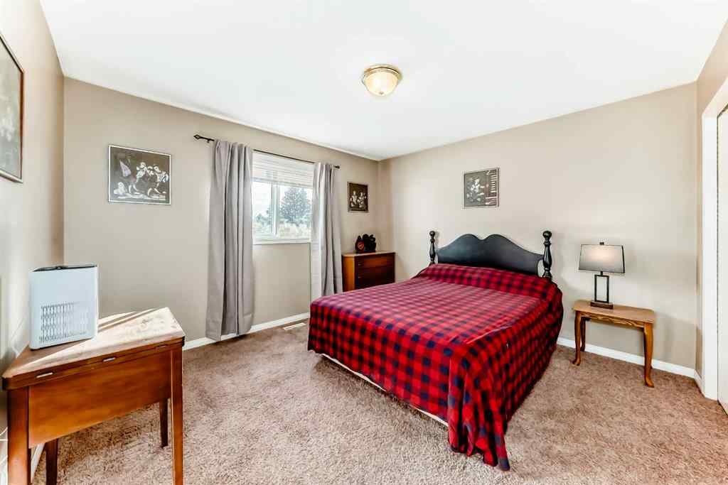 MLS® A2263665 - Unit #B 1 Eline Street  in Eastview Red Deer, Residential