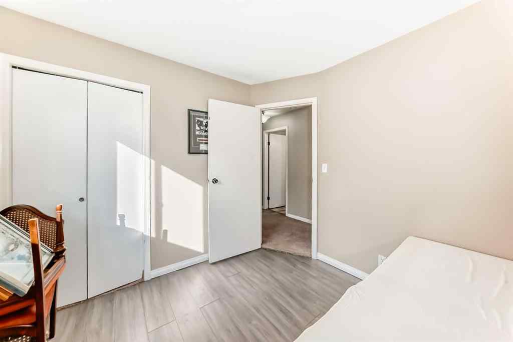 MLS® A2263665 - Unit #B 1 Eline Street  in Eastview Red Deer, Residential