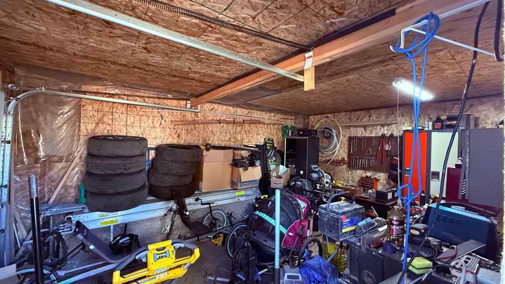 MLS® A2263668 - 215 5 Avenue W in Hanna Hanna, Residential