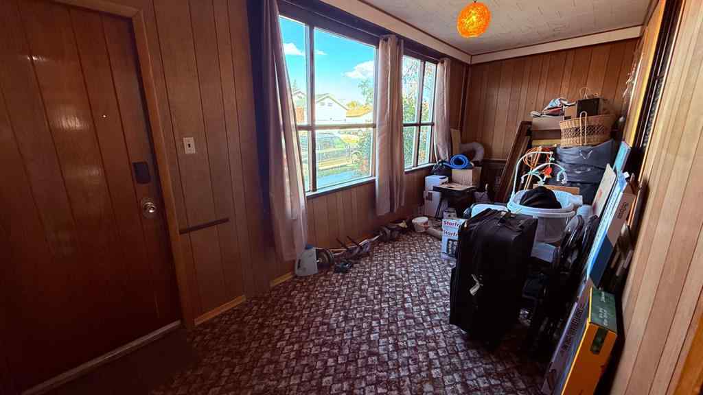 MLS® A2263668 - 215 5 Avenue W in Hanna Hanna, Residential