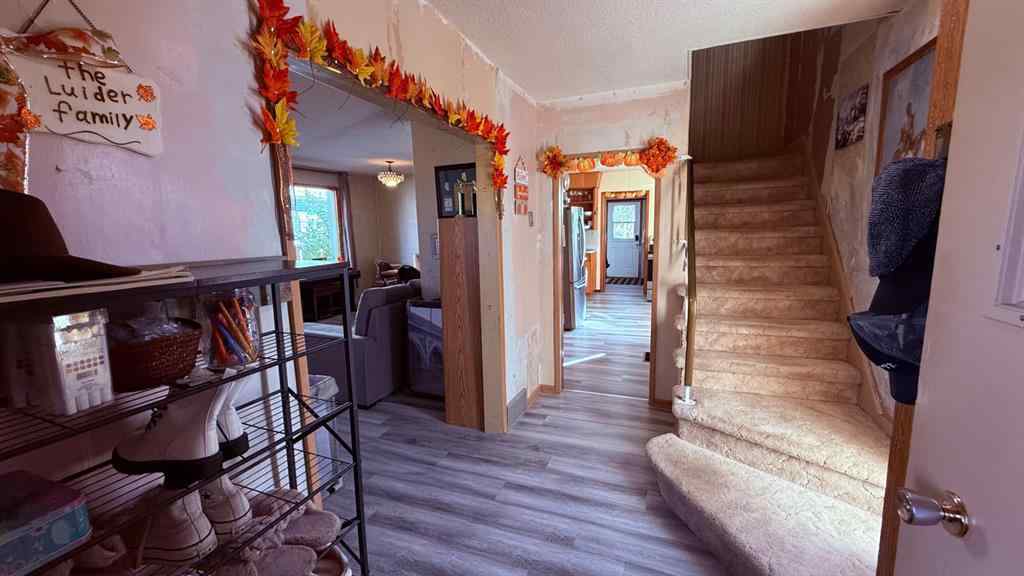 MLS® A2263668 - 215 5 Avenue W in Hanna Hanna, Residential