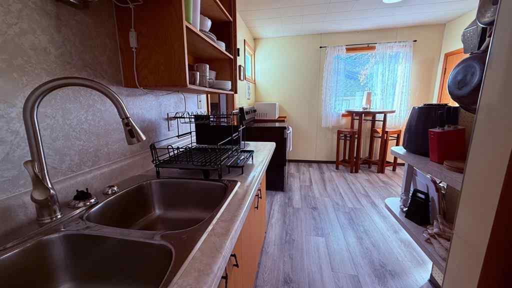 MLS® A2263668 - 215 5 Avenue W in Hanna Hanna, Residential