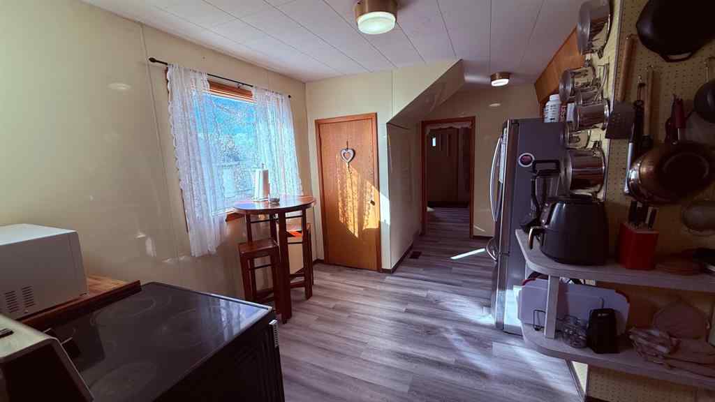 MLS® A2263668 - 215 5 Avenue W in Hanna Hanna, Residential