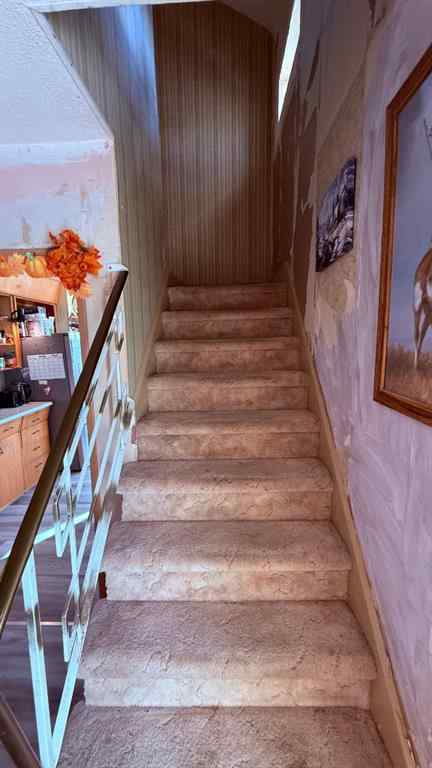 MLS® A2263668 - 215 5 Avenue W in Hanna Hanna, Residential