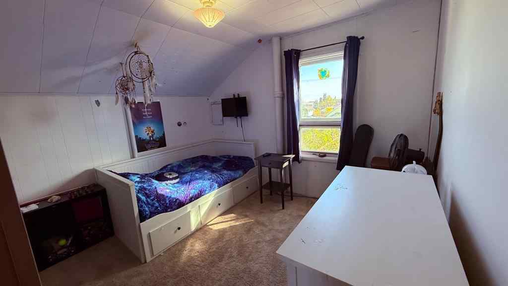 MLS® A2263668 - 215 5 Avenue W in Hanna Hanna, Residential