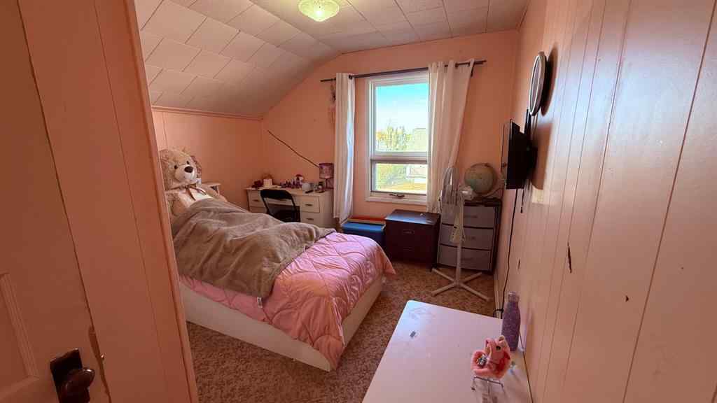 MLS® A2263668 - 215 5 Avenue W in Hanna Hanna, Residential