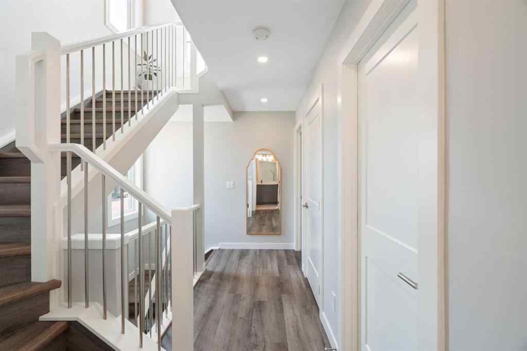 MLS® A2263670 - Unit #2 136 21 Avenue NE in Tuxedo Park Calgary, Residential