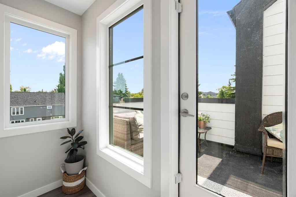 MLS® A2263670 - Unit #2 136 21 Avenue NE in Tuxedo Park Calgary, Residential