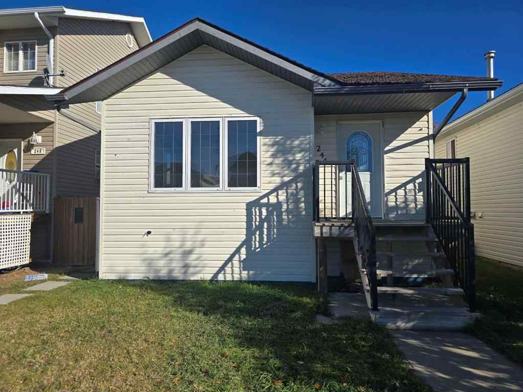 MLS® A2263675 - 244 16 Street E in Meadowbrook Brooks, Residential