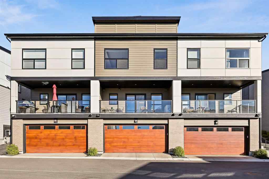 MLS® A2263677 - 2225 77 Street SW in Springbank Hill Calgary, Residential