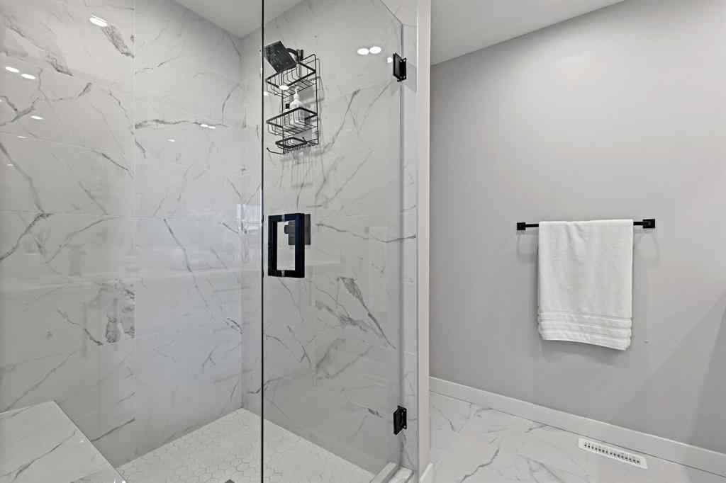 MLS® A2263677 - 2225 77 Street SW in Springbank Hill Calgary, Residential