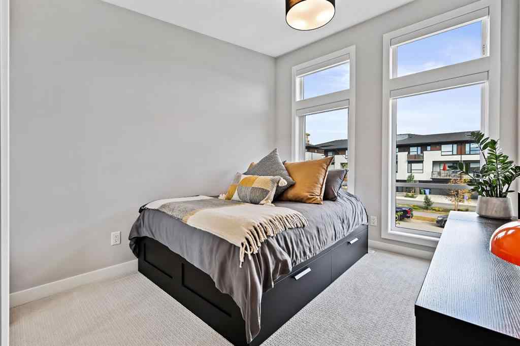 MLS® A2263677 - 2225 77 Street SW in Springbank Hill Calgary, Residential