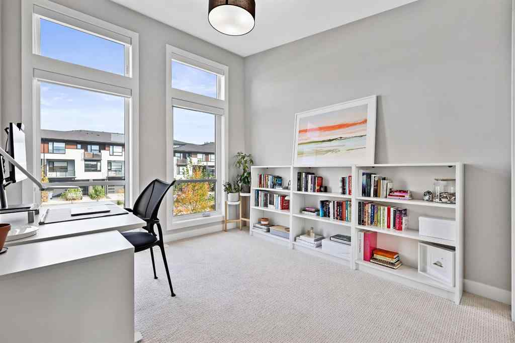 MLS® A2263677 - 2225 77 Street SW in Springbank Hill Calgary, Residential