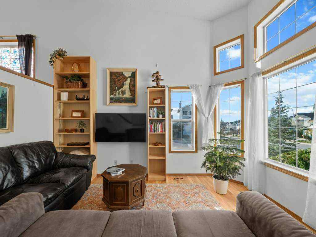 MLS® A2263678 - 74 Arbour Stone Rise NW in Arbour Lake Calgary, Residential