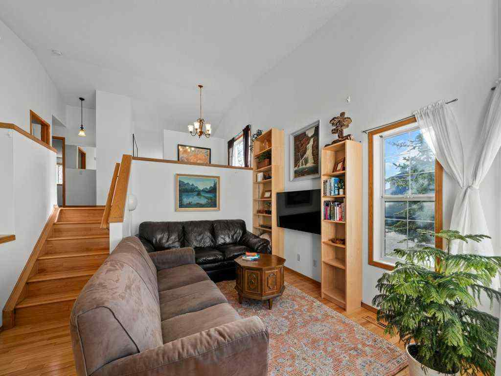 MLS® A2263678 - 74 Arbour Stone Rise NW in Arbour Lake Calgary, Residential