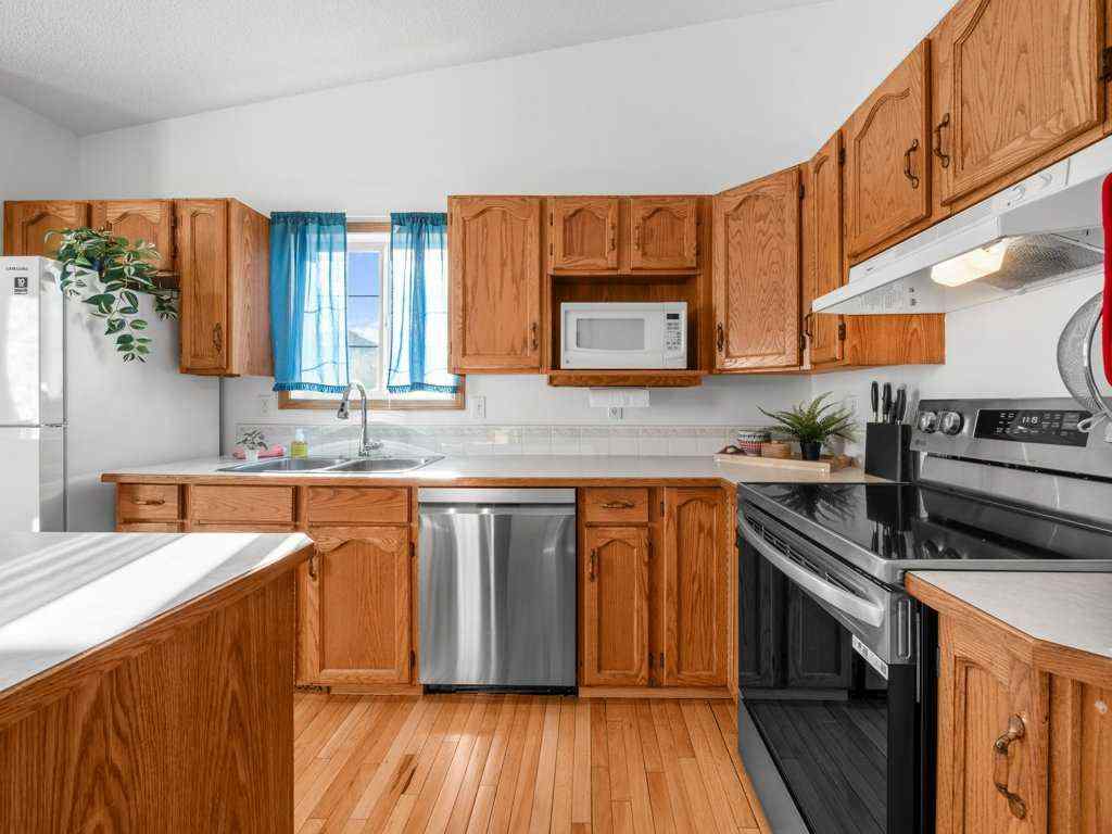 MLS® A2263678 - 74 Arbour Stone Rise NW in Arbour Lake Calgary, Residential