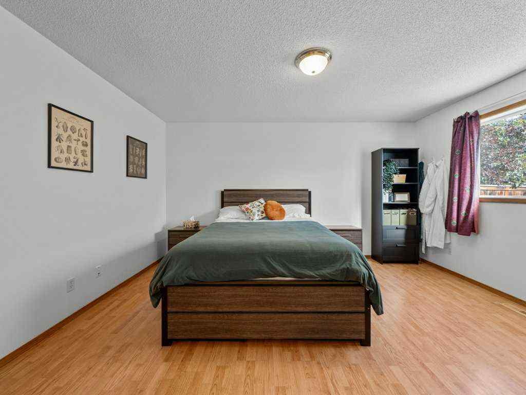 MLS® A2263678 - 74 Arbour Stone Rise NW in Arbour Lake Calgary, Residential