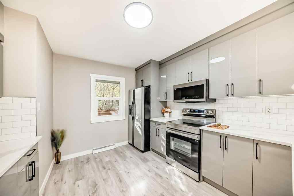 MLS® A2263680 - 1923 9A Avenue NE in Mayland Heights Calgary, Residential