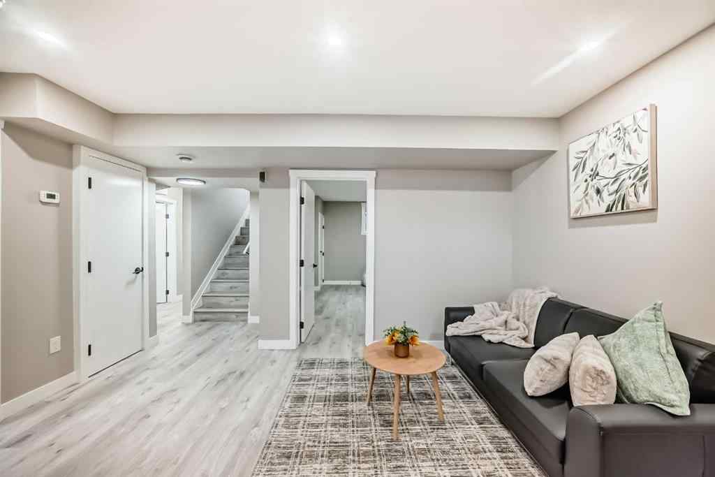 MLS® A2263680 - 1923 9A Avenue NE in Mayland Heights Calgary, Residential