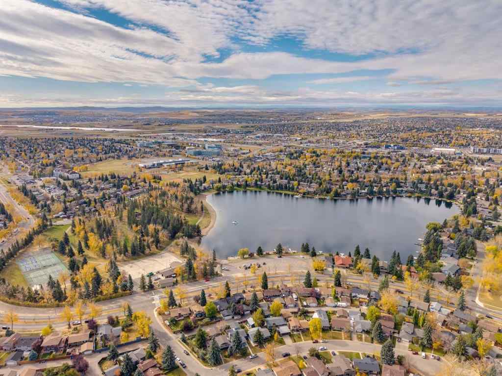 MLS® A2263681 - Unit #121 860 Midridge Drive SE in Midnapore Calgary, Residential