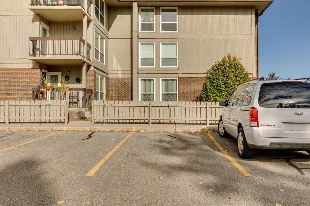 MLS® A2263681 - Unit #121 860 Midridge Drive SE in Midnapore Calgary, Residential