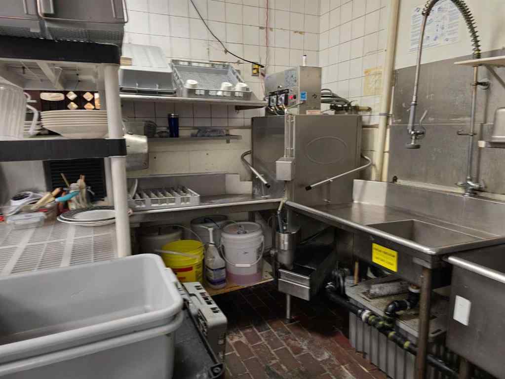 MLS® A2263687 -  16 Avenue NW in Mount Pleasant Calgary, Commercial