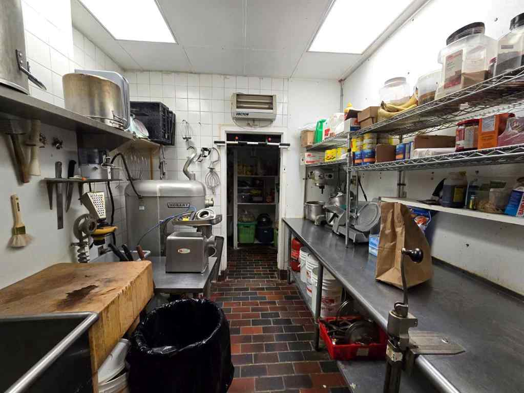 MLS® A2263687 -  16 Avenue NW in Mount Pleasant Calgary, Commercial