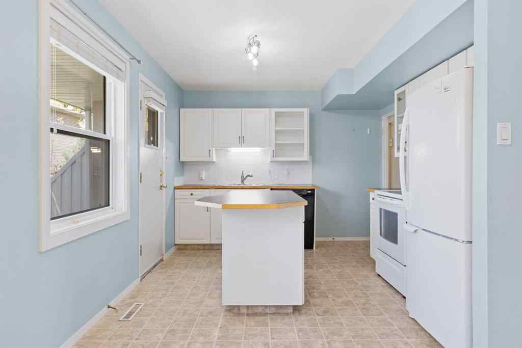 MLS® A2263693 - Unit #311 4525 31 Street SW in Rutland Park Calgary, Residential