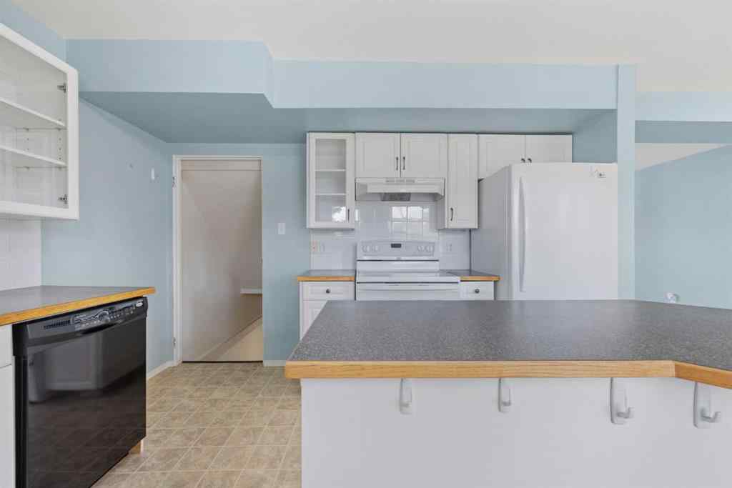 MLS® A2263693 - Unit #311 4525 31 Street SW in Rutland Park Calgary, Residential