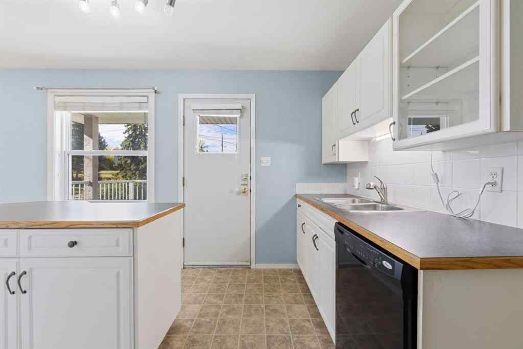 MLS® A2263693 - Unit #311 4525 31 Street SW in Rutland Park Calgary, Residential