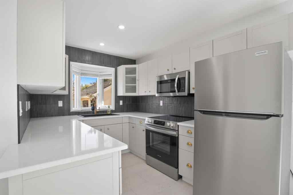 MLS® A2263696 - 7 Stirling Close  in Sunnybrook Red Deer, Residential