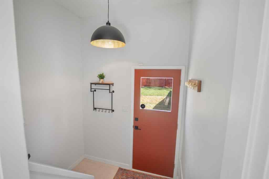 MLS® A2263696 - 7 Stirling Close  in Sunnybrook Red Deer, Residential