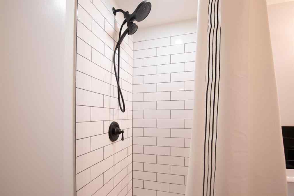 MLS® A2263696 - 7 Stirling Close  in Sunnybrook Red Deer, Residential