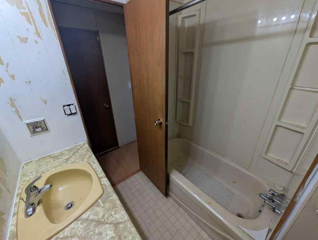 MLS® A2263701 - Unit #41 9531 98 Street  in MH - Country Estates Grande Prairie, Mobile