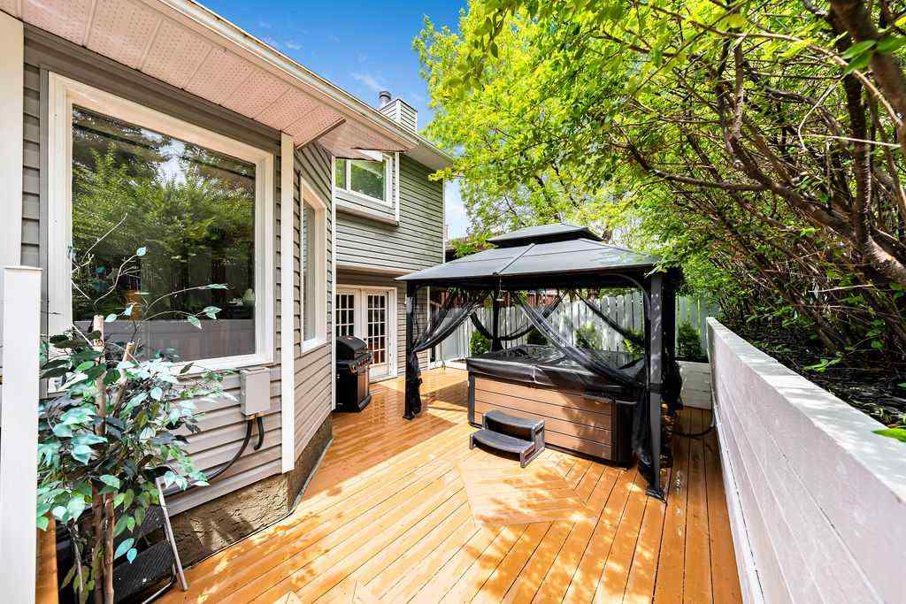 MLS® A2263704 - 6 Castle Place  in Glenbow Cochrane, Residential