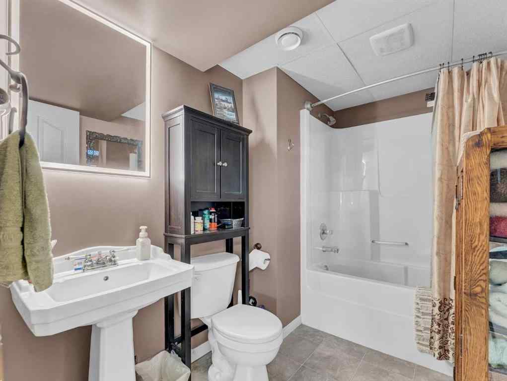 MLS® A2263705 - 833 1 Street Close W in NONE Bassano, Residential