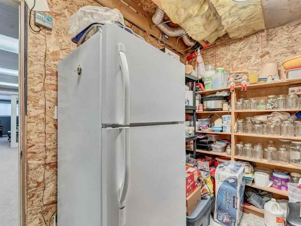 MLS® A2263705 - 833 1 Street Close W in NONE Bassano, Residential