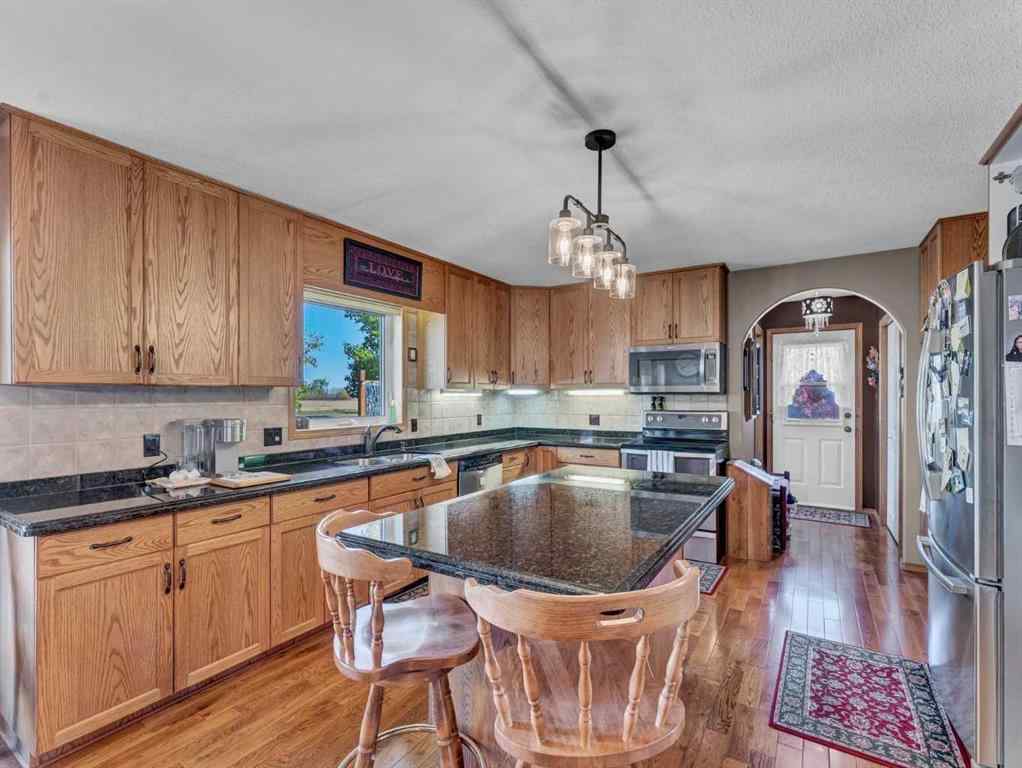 MLS® A2263705 - 833 1 Street Close W in NONE Bassano, Residential