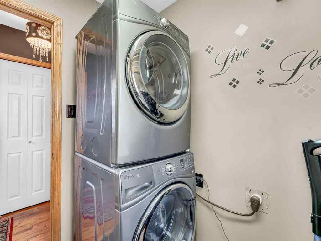 MLS® A2263705 - 833 1 Street Close W in NONE Bassano, Residential